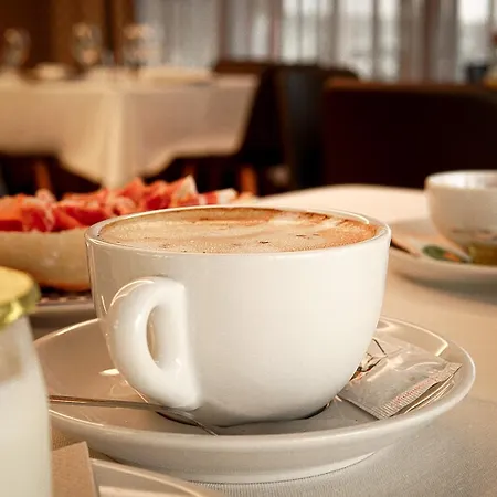Hotel Avenida 3*