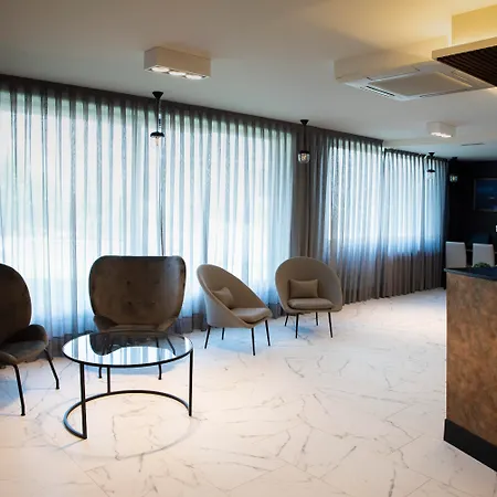 Hotell Avenida