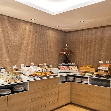 Hotell Avenida 3*
