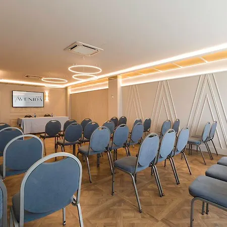 Avenida Hotell