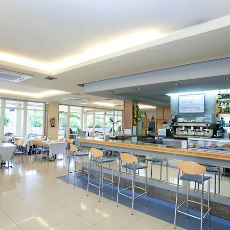 Hotell Avenida 3*