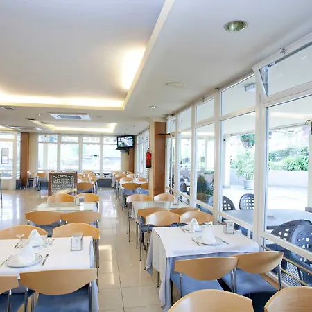 Hotell Avenida 3*