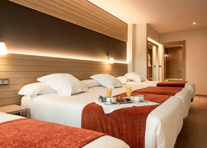 阿文尼达酒店 3* 拉科鲁尼亚