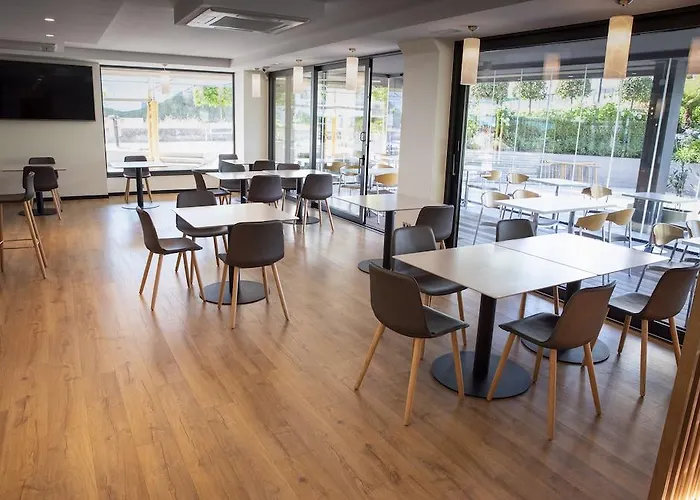 Avenida Hotell A Coruña