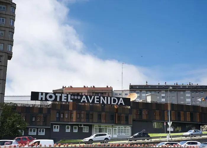 Avenida Hotell 3*