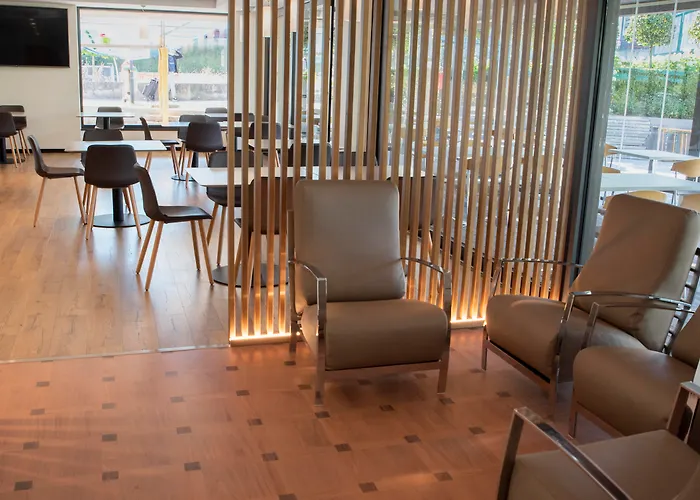 阿文尼达酒店 拉科鲁尼亚